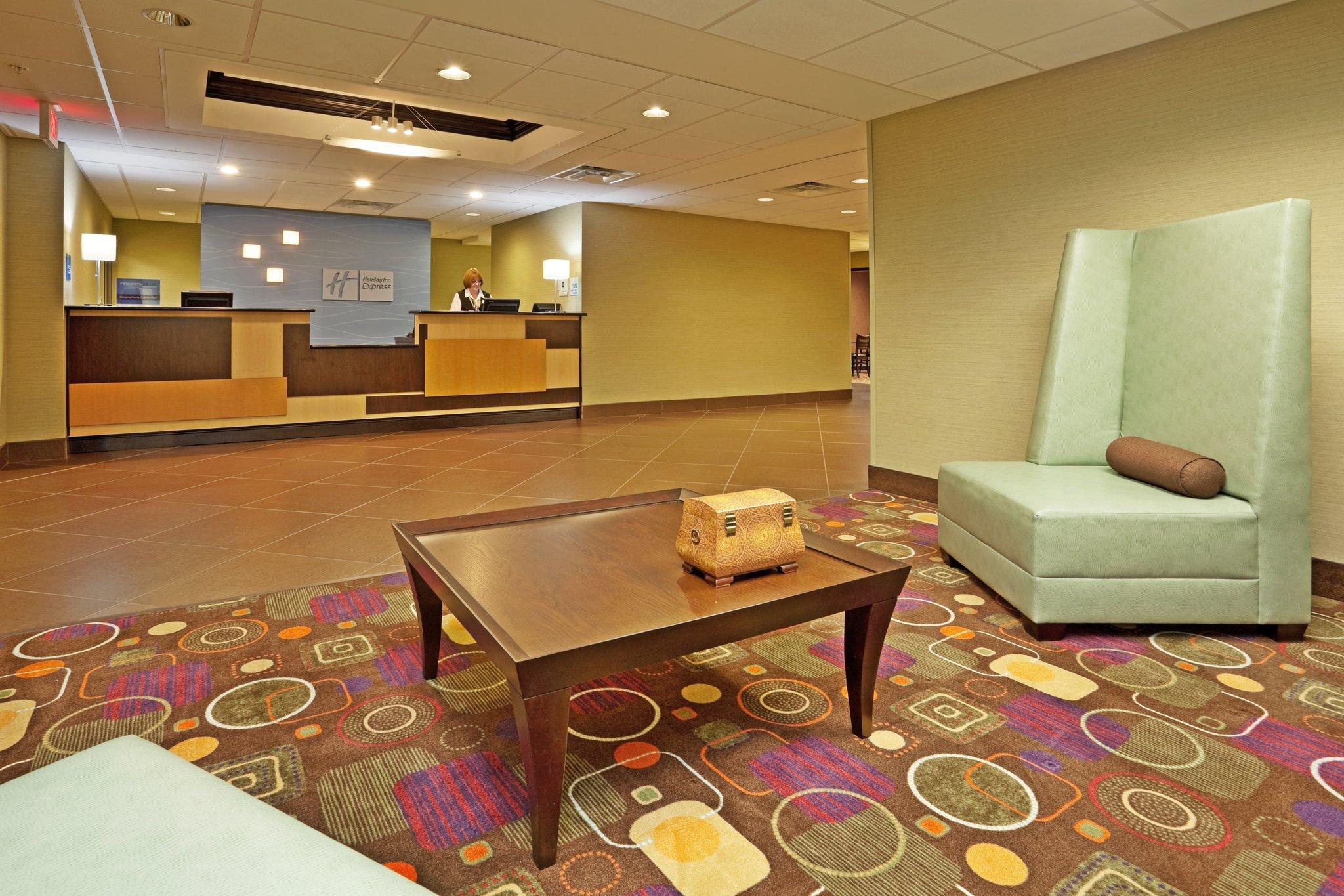 Hotel Express Troutville-roanoke North By Ihg 2*