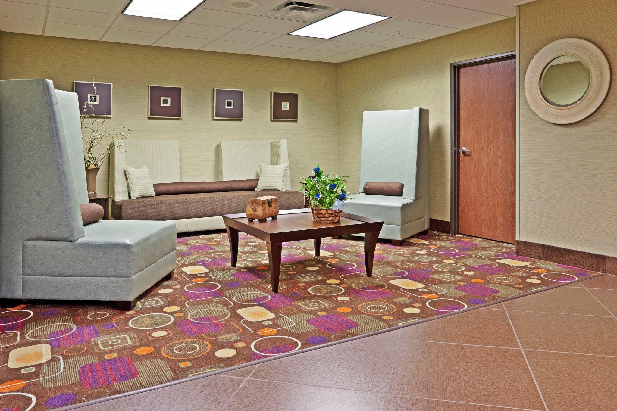 Express Troutville-roanoke North By Ihg Hotel 2*